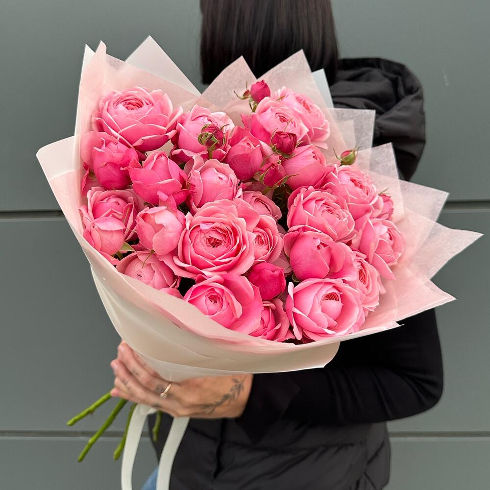 https://content2.flowwow-images.com/data/flowers/1000x1000/21/1730283057_69406021.jpg